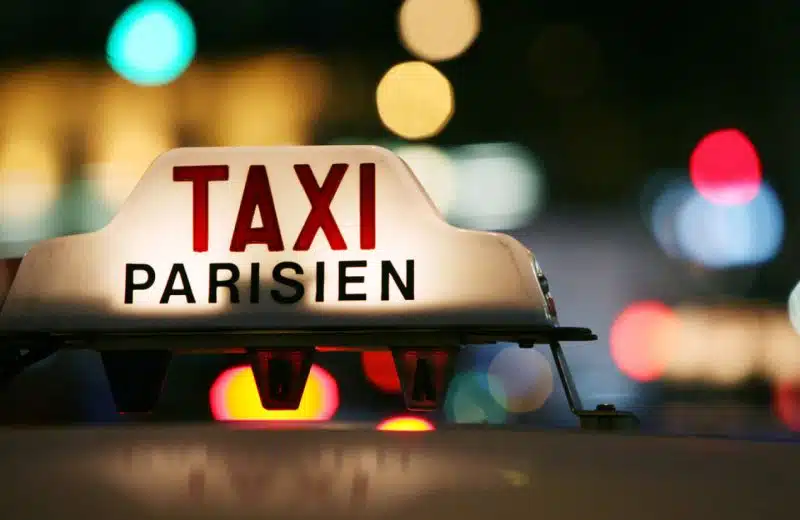 Pourquoi et comment réserver un taxi pour la gare de Lyon ?