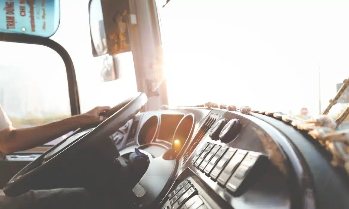 Erreurs courantes à éviter lors de la sélection d’un moyen de transport pour voyager
