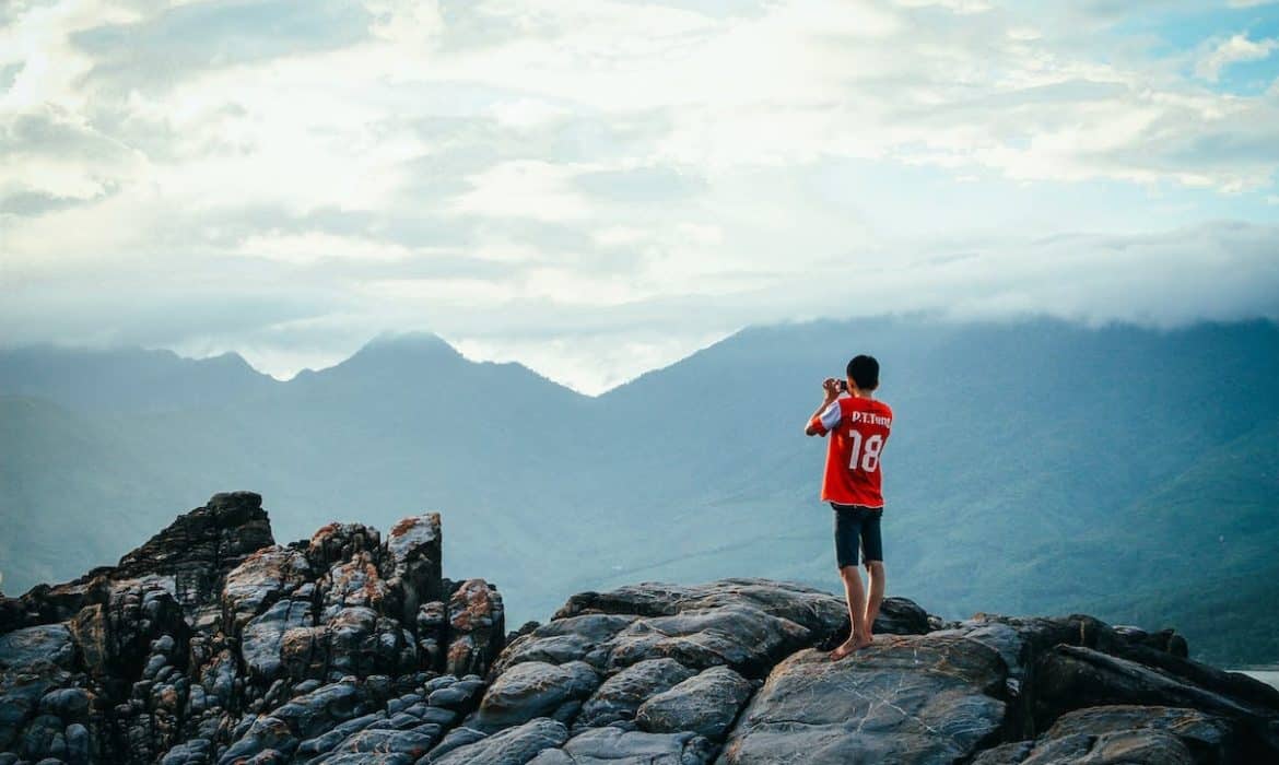 Les sentiers de randonnée les plus spectaculaires à travers le monde