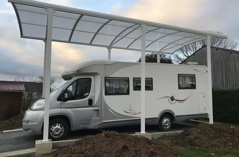 Quels sont les bienfaits d’un carport camping en aluminium ?