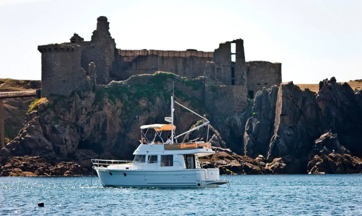 Quel bateau choisir pour croisière côtière ?