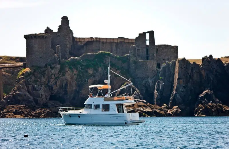 Quel bateau choisir pour croisière côtière ?