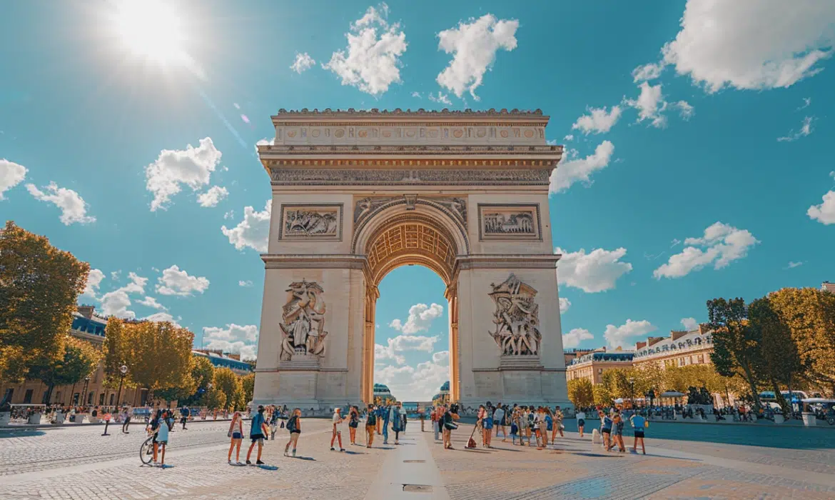 Visiter l’Arc de Triomphe à Paris : histoire, billets et astuces