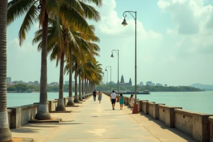 Promenade du bord du lac Xolotlán à Managua avec la silhouette de la vieille cathédrale en arrière-plan