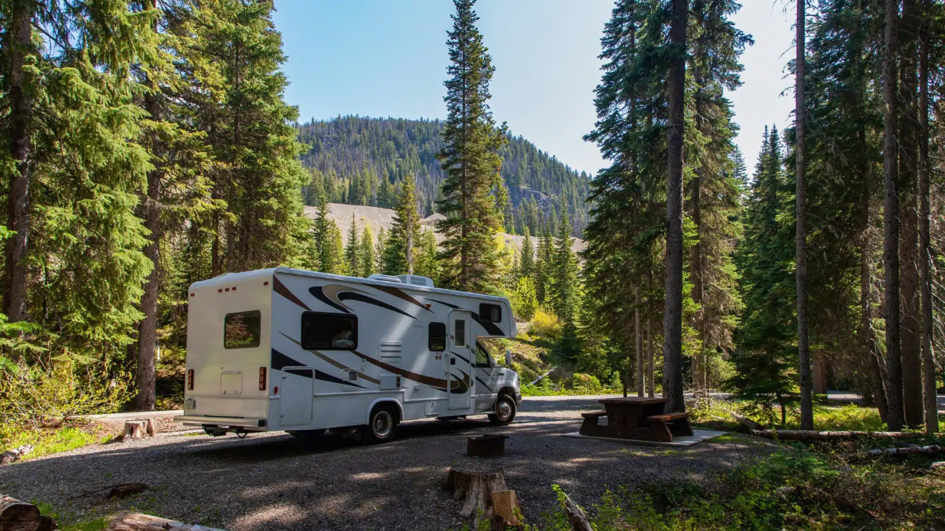 Les étapes pour trouver un camping-car d'occasion chez un concessionnaire