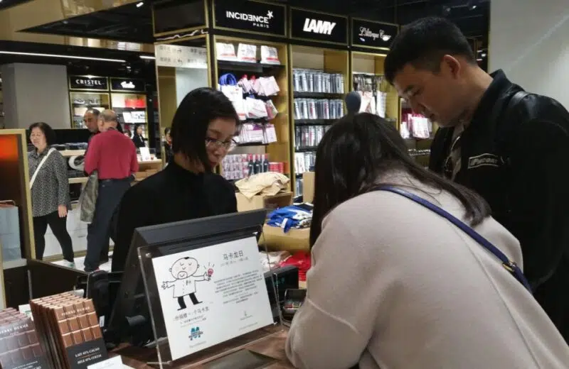 Paris séduit de nouveau les touristes chinois