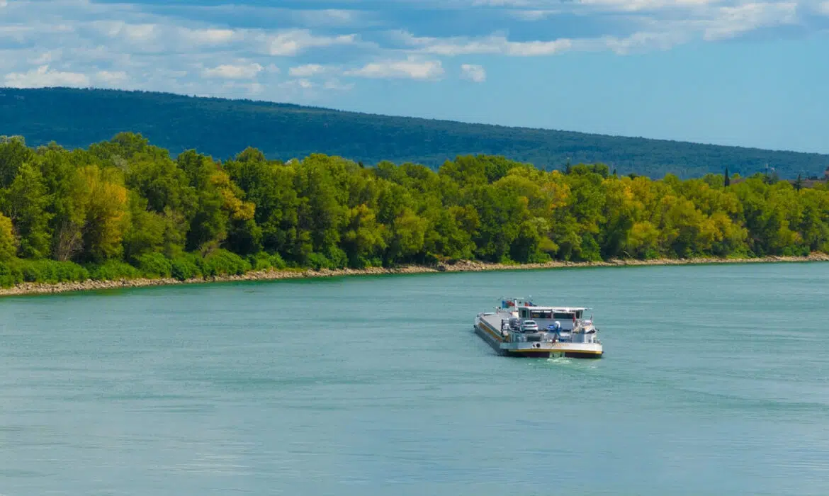 Pourquoi opter pour des vacances en pénichette ?