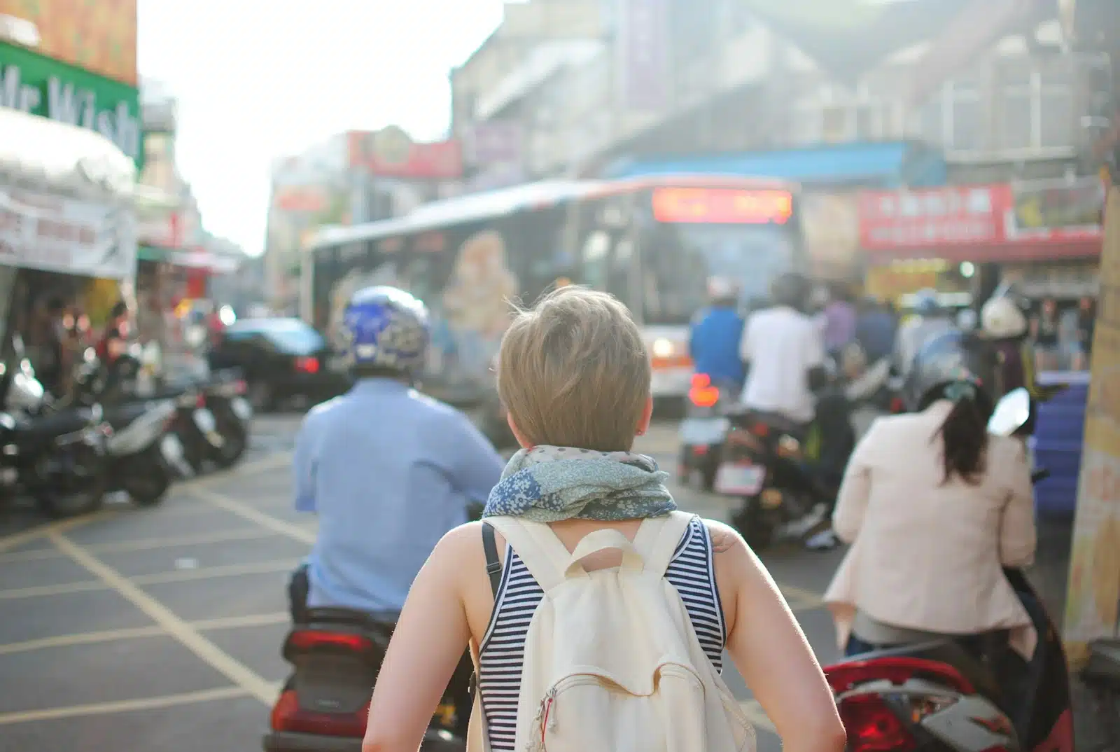 une femme en voyage